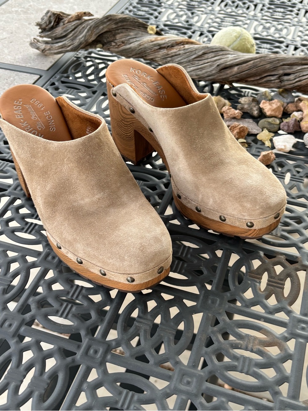 Kork-Ease sand tan studded suede leather clogs Sz 7 - Picture 10 of 11